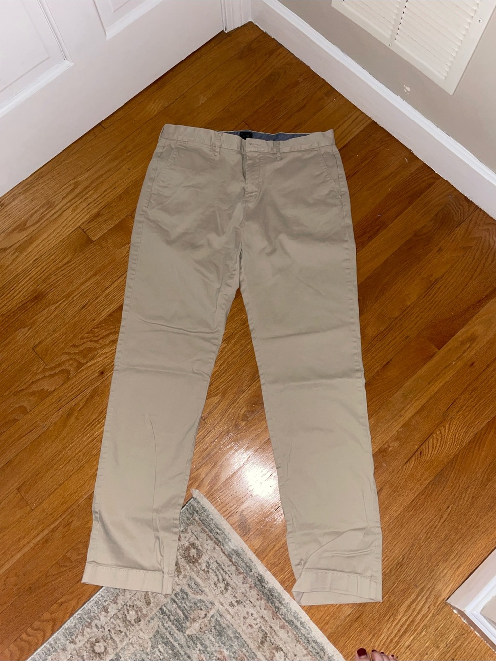 J. Crew Beige Chinos NEW WITHOUT TAGS